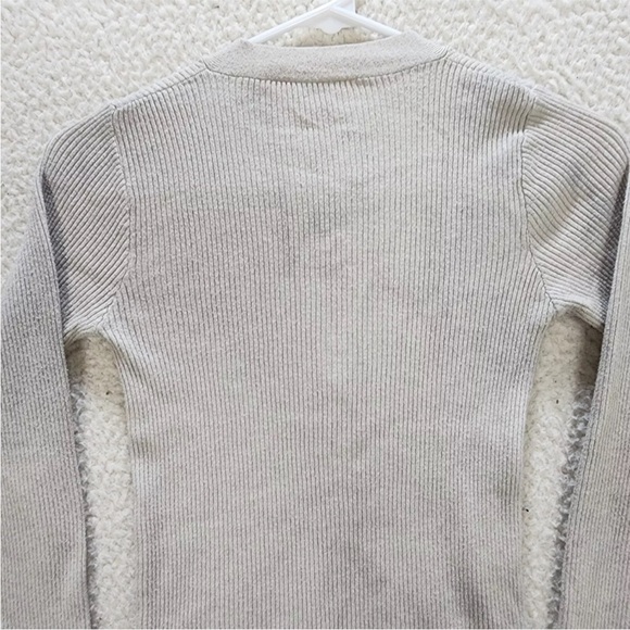V-neck Sweater - Picture 12 of 13